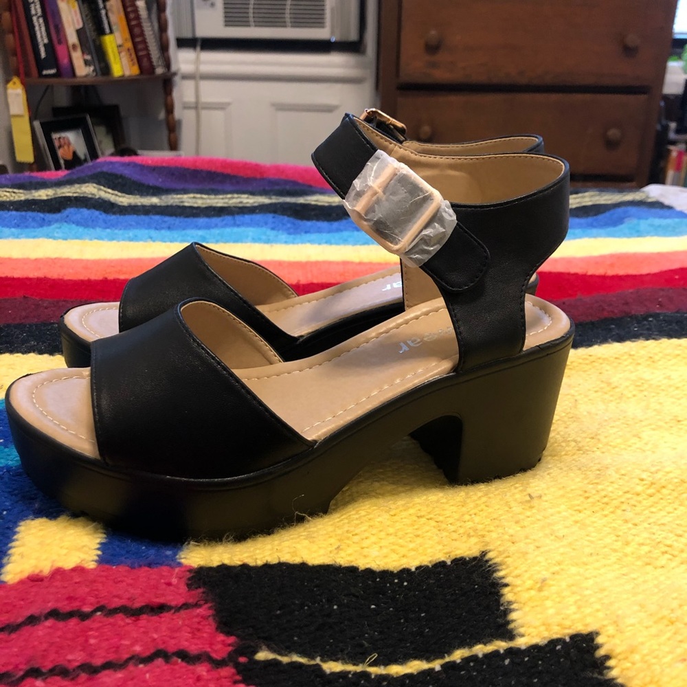 Platform sandals